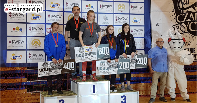 Mistrzostwa Polski Seniorów i Seniorek ? Katarzyna Mądrowska na najwyższym stopniu podium.