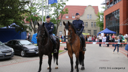 Dzień Dziecka w policyjnej asyście. [VIDEO].