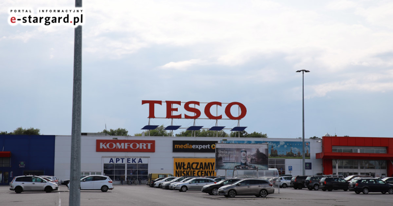 Tesco dofinansuje zakup książek dla seniorów