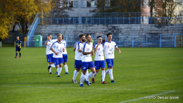 Błękitni grają dalej. Sandecja rozgromiona w Stargardzie