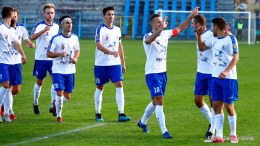 Błękitni grają dalej. Sandecja rozgromiona w Stargardzie