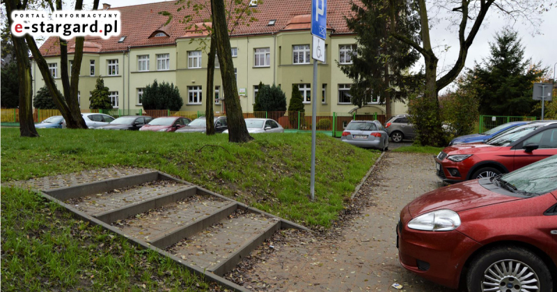 Plac Słowackiego ? parking powiększony