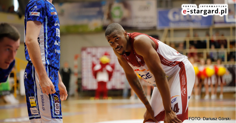 Peter Olisemeka zostaje w Energa Basket Lidze