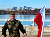 ?Poland - good job!? Żołnierz 14 ZBOT w maratonie Marines w Waszyngtonie