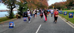 ?Poland - good job!? Żołnierz 14 ZBOT w maratonie Marines w Waszyngtonie