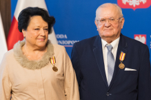Złote Medale za zasługi dla Stowarzyszenia Polaków Represjonowanych przez III Rzeszę Niemiecką.