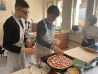 Warsztaty gastronomiczne ,, Kuchnia włoska – pizza’’ w ZS 5