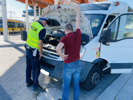 Autobusem bezpiecznie do szkoły- policjanci kontrolują pojazdy przewożące dzieci