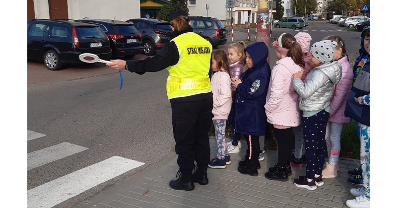 Strażnicy uczą bezpieczeństwa