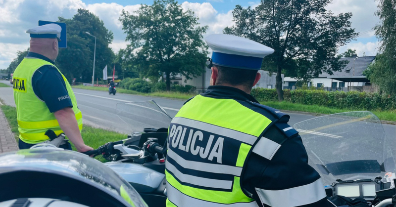 Policyjny pościg za motorowerzystą. Powód jego ucieczki wyjaśniło badanie alkomatem...