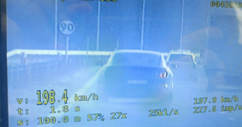 Niebezpieczna prędkość to surowe konsekwencje- 2500 złotych mandatu za 198 km/h na S10