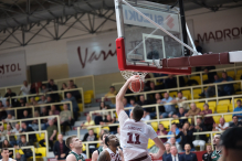 Świetny pościg, a później takie błędy. PGE Spójnia Stargard krok od spadku z Orlen Basket Ligi