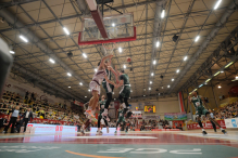 Świetny pościg, a później takie błędy. PGE Spójnia Stargard krok od spadku z Orlen Basket Ligi