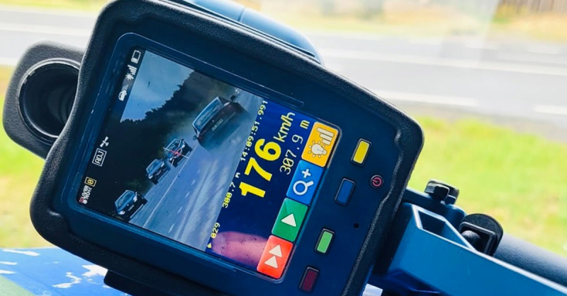 Stargardzka drogówka nie ustaje w walce z piratami drogowymi - 2500 złotych mandatu za 176 km/h na ,,90-tce’’
