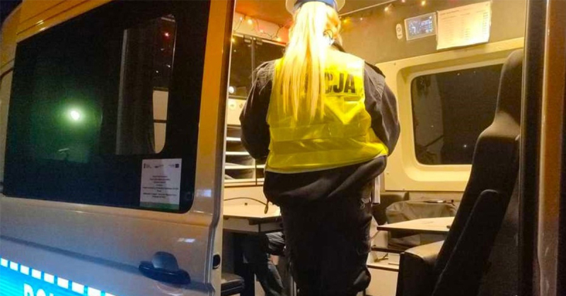 Pijany jechał rowerem - otrzymał wysoki mandat, a że miał przy sobie narkotyki to trafił do policyjnej celi