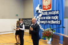 „Każdy początek ma w sobie magię nowych możliwości”. Uczniowie wrócili do szkół