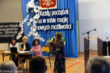 „Każdy początek ma w sobie magię nowych możliwości”. Uczniowie wrócili do szkół