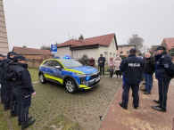 Stargardzcy policjanci otrzymali 8 nowych radiowozów