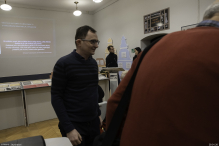 Spotkanie w przyrynkowej kamienicy: z piecem w roli głównej