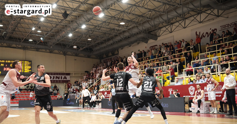 Świetny finisz na otwarcie play-offów