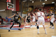 Świetny finisz na otwarcie play-offów