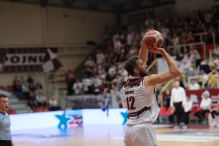 Świetny finisz na otwarcie play-offów