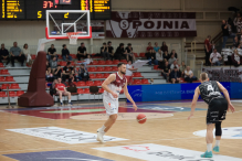 Świetny finisz na otwarcie play-offów