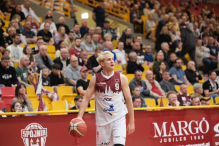 Świetny finisz na otwarcie play-offów