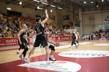 Świetny finisz na otwarcie play-offów