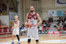 Świetny finisz na otwarcie play-offów